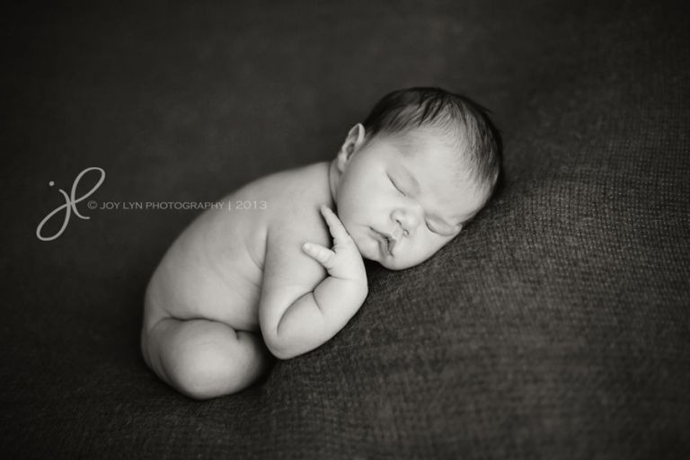 Abigail | Chicago Newborn Photographer - Joy Lyn Photography